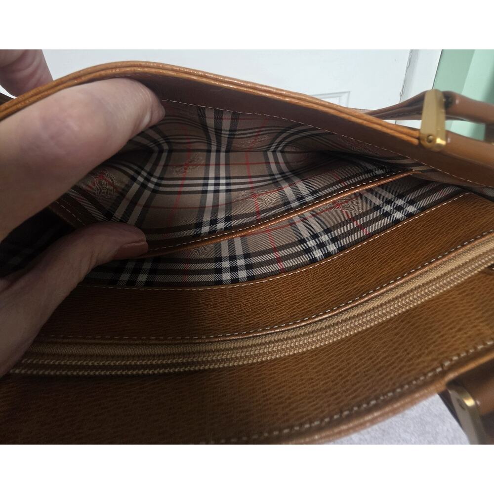 Burberry Brown Tote Bag Zip Top Check Lining Gold Hardware Inner Pockets - Picture 9 of 10